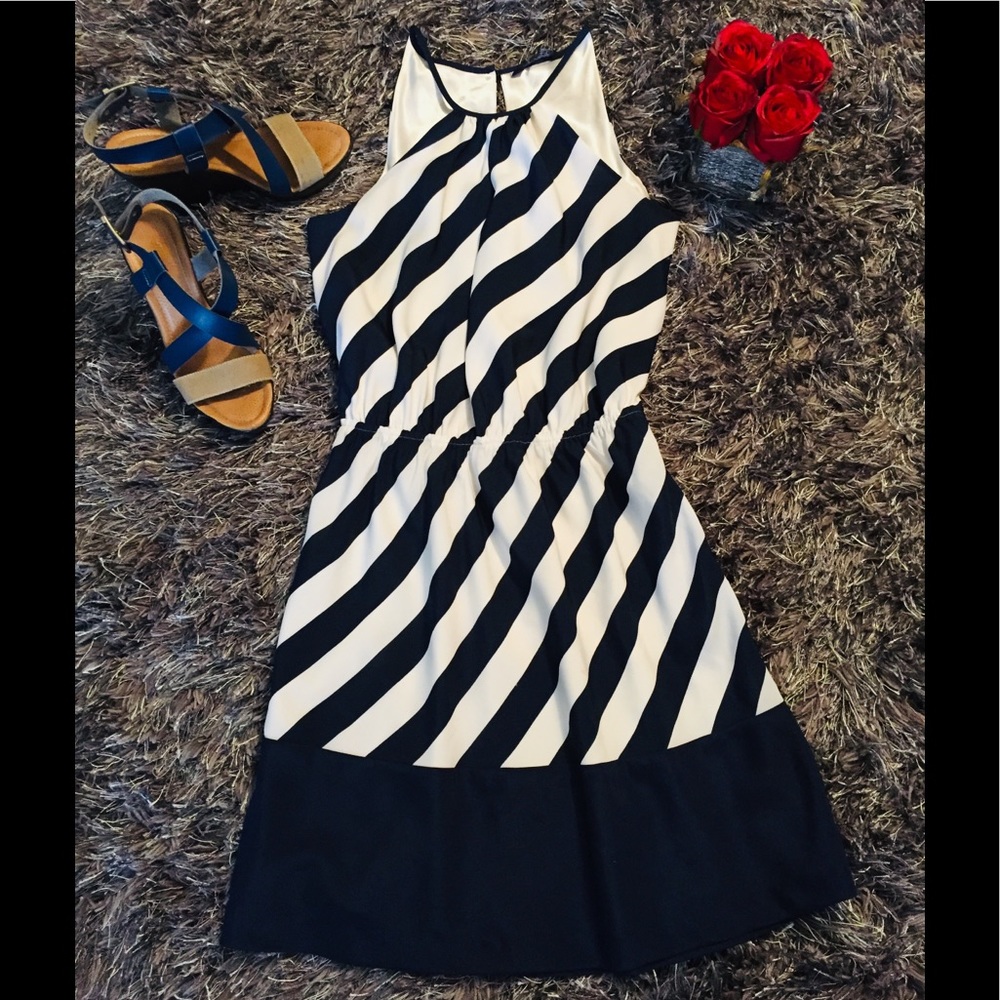 Express beautiful striped dress type cocktail Sz S